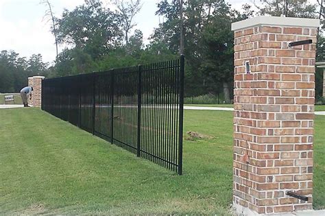 Determine the location of your entrance wall. Brick Driveway Entrance Columns - 1500+ Trend Home Design ...