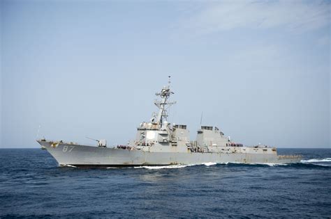 Destroyer Uss Mason Unsuccessfully Attacked From Yemen