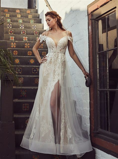 Calla Blanche LA9127 Sample Wedding Dress Save 62% - Stillwhite