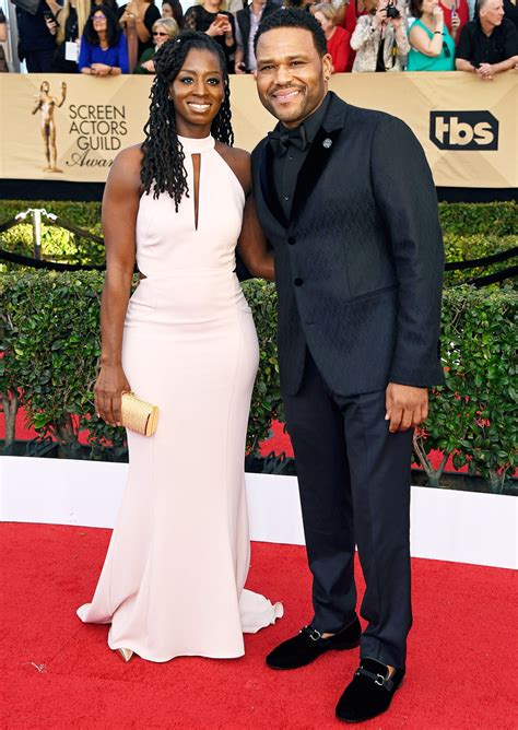 Anthony Anderson Wife Attend 2017 Sag Awards After Calling Off Divorce