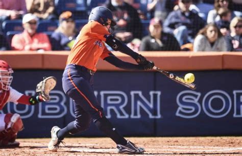 Auburn Softball Team Finishes A Strong Weekend