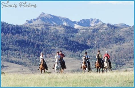 Holiday In Wyoming Travelsfinderscom