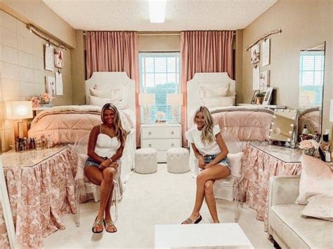 40 cutest dorm decor ideas that are totally instagram worthy by sophia lee beautiful dorm
