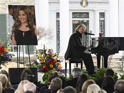 Fans And Celebrities Gather At Graceland To Mourn Lisa Marie Presley
