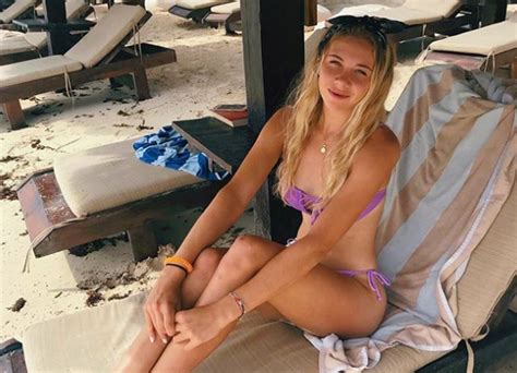 Amanda Anisimova Sexy On The Beach Tennis Tonic News Predictions H2h Live Scores Stats