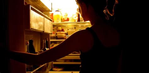 Why A Late Night Snack Can Be Healthy Late Night Snacks Healthy Late