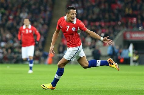 Liverpool Eye Barcelonas Alexis Sanchez And Hope To Do Deal After