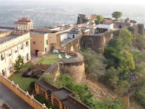 The Largest Fort In India Chittorgarh Fort Must See How To