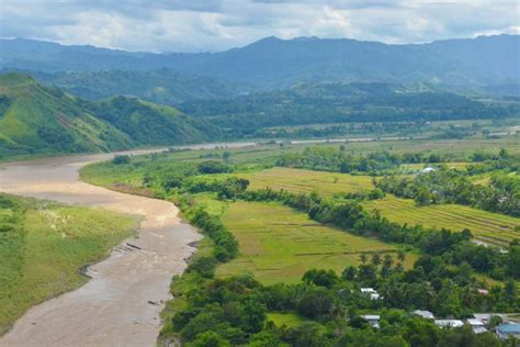 ‘the River Will Bleed Red Indigenous Filipinos Face Down Dam Projects