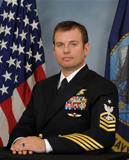 President Obama Awards Navy Seal Medal Of Honor Cbs News 8 San