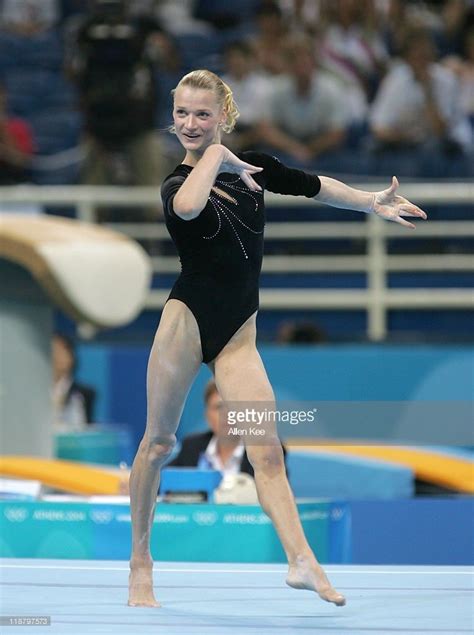 Svetlana Vasilievna Khorkina Hd Gymnastics Photos 2004 Olympics Gymnastics Photos Olympic Games