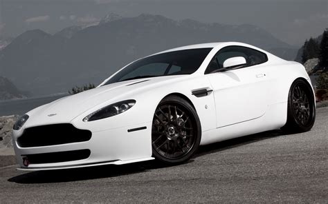 2009 Aston Martin V8 Vantage Helvellyn Frost By MW Design Wallpapers