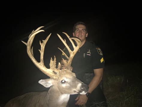 Florida Man Arrested For Poaching Huge Buck Sporting Classics Daily