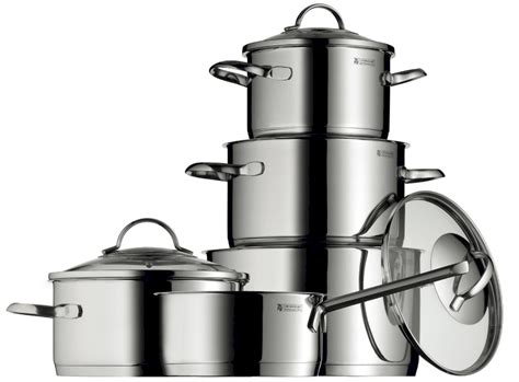 Son sin duda el centro de tu cocina y lo que te permite demostrar tus habilidades como chef para que tú y los tuyos saboreéis suculentos platos. 5 consejos antes de comprar una batería de cocina - Cocina.es