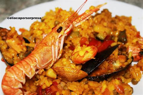 En españa es común que sirvan una pequeña tapa de cocina española. Deliciosas recetas de paella mixta