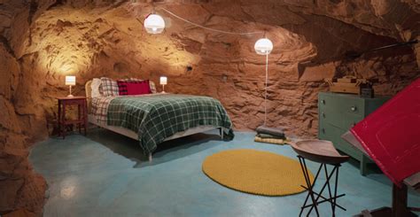 Vacasa Is Selling Overnight Stays In The Grinchs Cave