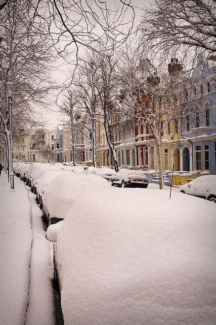 London Street In The Snow Notting Hill London Winter Scenes