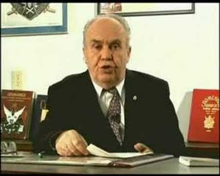 Kad je tito dolazio u ameriku, u njujork, pokušao sam da ga ubijem. VOJVODA MOMCILO DJUJIC - YouTube