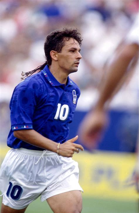 53 Best Roberto Baggio Images On Pinterest Roberto Baggio Soccer And
