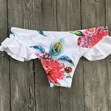 floral print ruffle bikini fray
