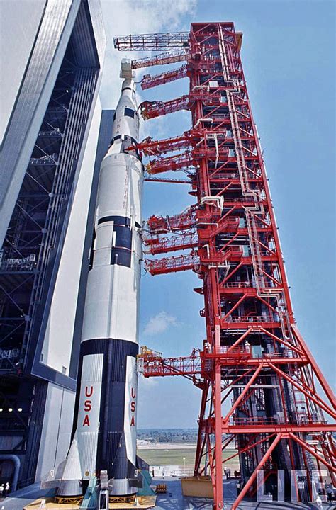 Saturn 5 Rocket Sa 500f The First Rollout 1966 Flickr