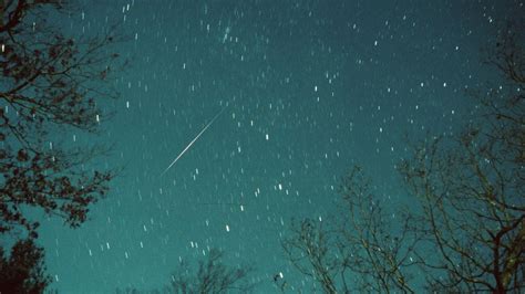 Where Can You Watch The Leonid Meteor Shower Set To Light Up Uk Skies