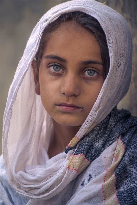 Afghanistan (Beautiful girl). | Portrait, Photographs of people, Kids ...