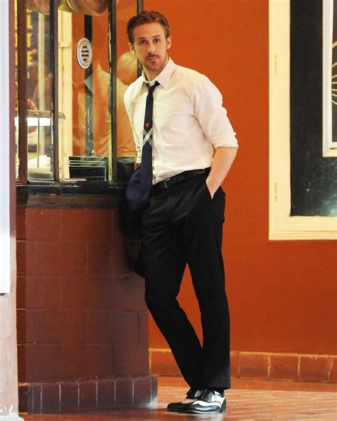 Ryan Goslings Style In La La Land Ryan Gosling Ryan Gosling Suit