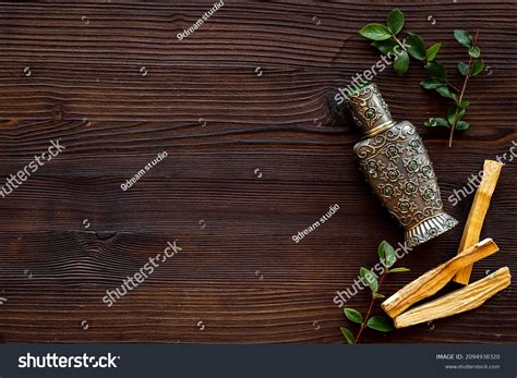 Arabic Oud Oil Perfume Silver Bottle Stockfoto 2094938320 Shutterstock