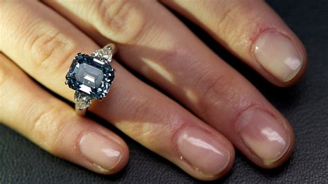 Rare Blue Diamond Ring To Be Auctioned In Switzerland Cgtn