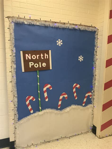 School Hallway Decoration For Christmas I Made Christmas