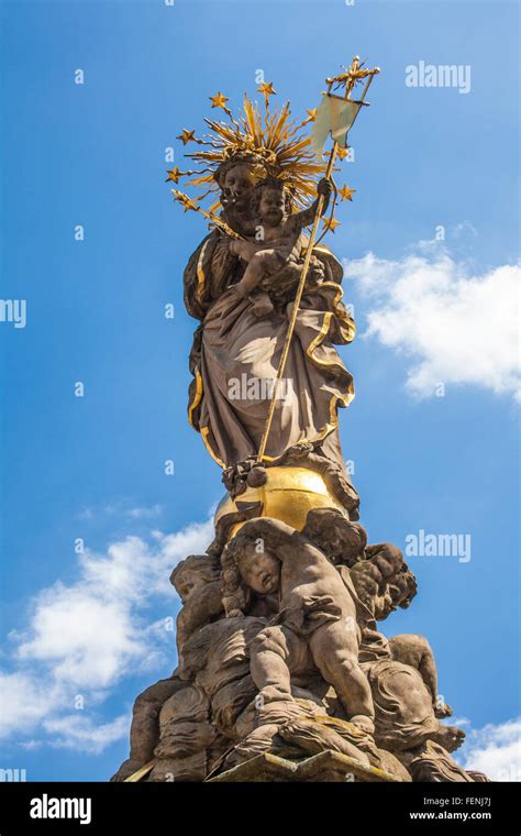 The Madonna Fountain In Kornmarkt In Heidelbergs Old Town Stock Photo