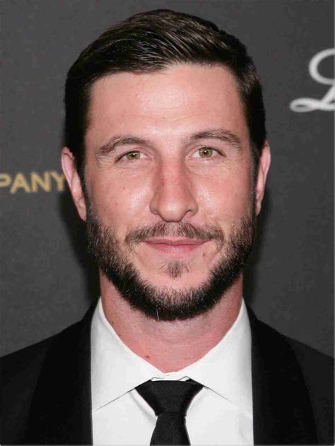 Pablo Schreiber Height And Body Measurements 2024