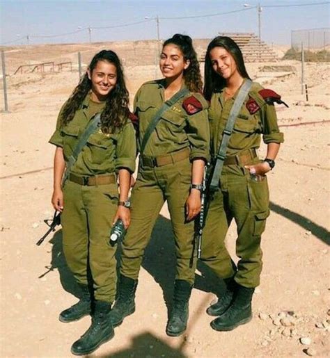 Idf Ladies So Cute N Loved Israeli Female Soldiers Israeli Defence