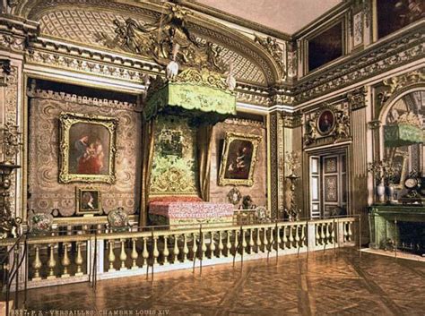Louis xiv is a charming 1 bedroom apartment on the 5th floor without elevator, located on the ile saint louis in the heart of paris. Louis XIV bedroom at Versailles
