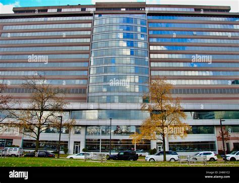Intercontinental Hotel At The Cleveland Clinic Main Campus Hi Res Stock