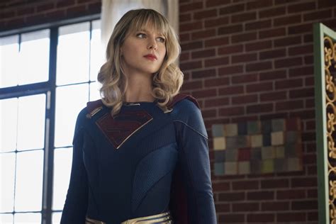 Link Tank Why Supergirls Kara Danvers Doesnt Need Another Love