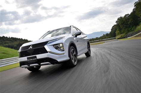 Stay connected with the timesofindia.com to get the latest updates on chandra grahan 2021. Mitsubishi Eclipse Cross (2021). Le SUV restylé sera vendu ...