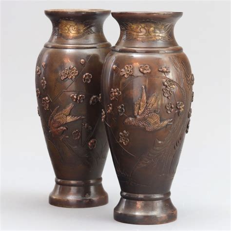 Antique Fine Pair Of Meiji Period Japanese Bronze Vases With Applied