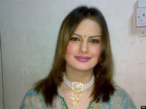 ©between A Rock And A Hard Place Pakistani Singer Ghazala Javed Gunned Down