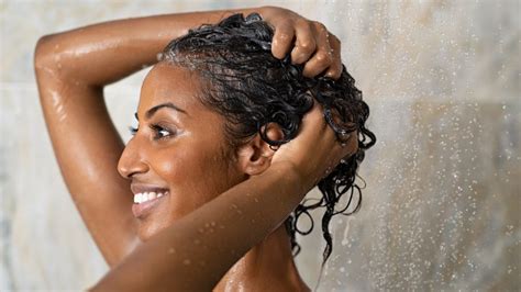 Find out more about them in the next section. What Is Co-Washing And Should You Try It On Your Hair?