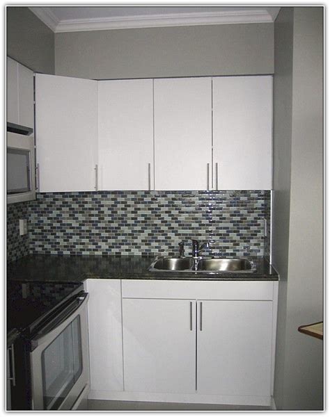 Refacing your cabinets can be done quickly and easily without having to spend a lot of money on expensive cabinet replacement. White Melamine Kitchen Cabinets Best Design | Semi custom ...