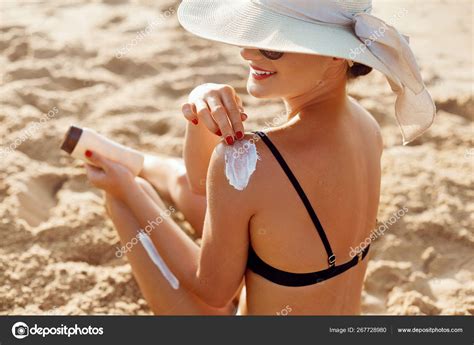 Beautiful Woman Apply Sun Cream Tanned Back Skin Body Care Stock Photo By Verona S