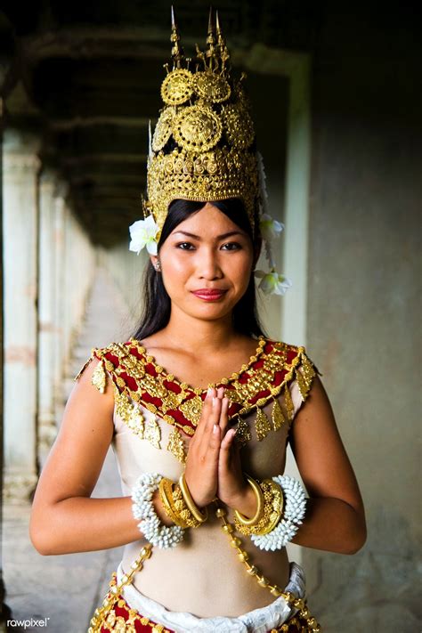 Download premium image of Cambodian dancer at Angkor Wat 55537 | Cambodian women, Cambodian art ...