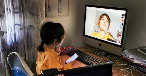 It seems as if successful students are born smart. Moving Your Class Online? Tips for Keeping Students ...