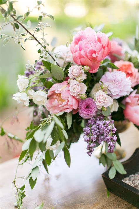 Pastel Floral Arrangement Elizabeth Anne Designs The Wedding Blog