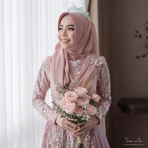 Ide gaun pengantin muslimah a la 5 selebriti indonesia. 25 Inspirasi Gaun Pengantin Muslimah yang Modern (Updated ...