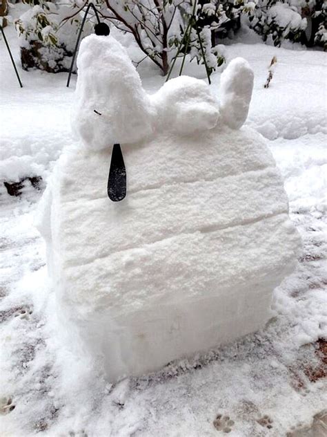 Truly Awesome Snow Sculptures Of Dogs Life With Dogs