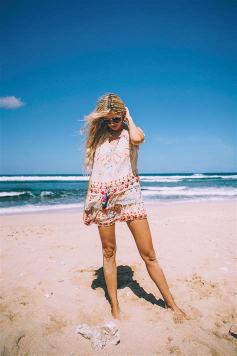 Sunglasses Are Funny Barefoot Blonde By Amber Fillerup Clark Boho