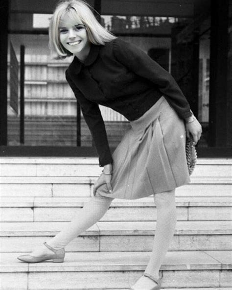 france gall isabelle gall french pop francoise hardy swinging sixties sixties fashion pop